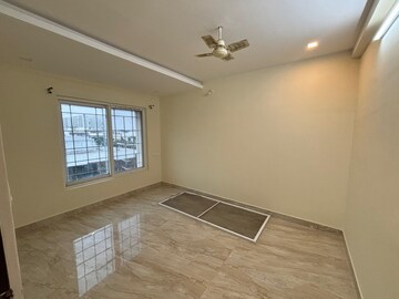 Room in 2 BHK Apartment at Shree Lakshmi Grand, Koramangala – for Rent