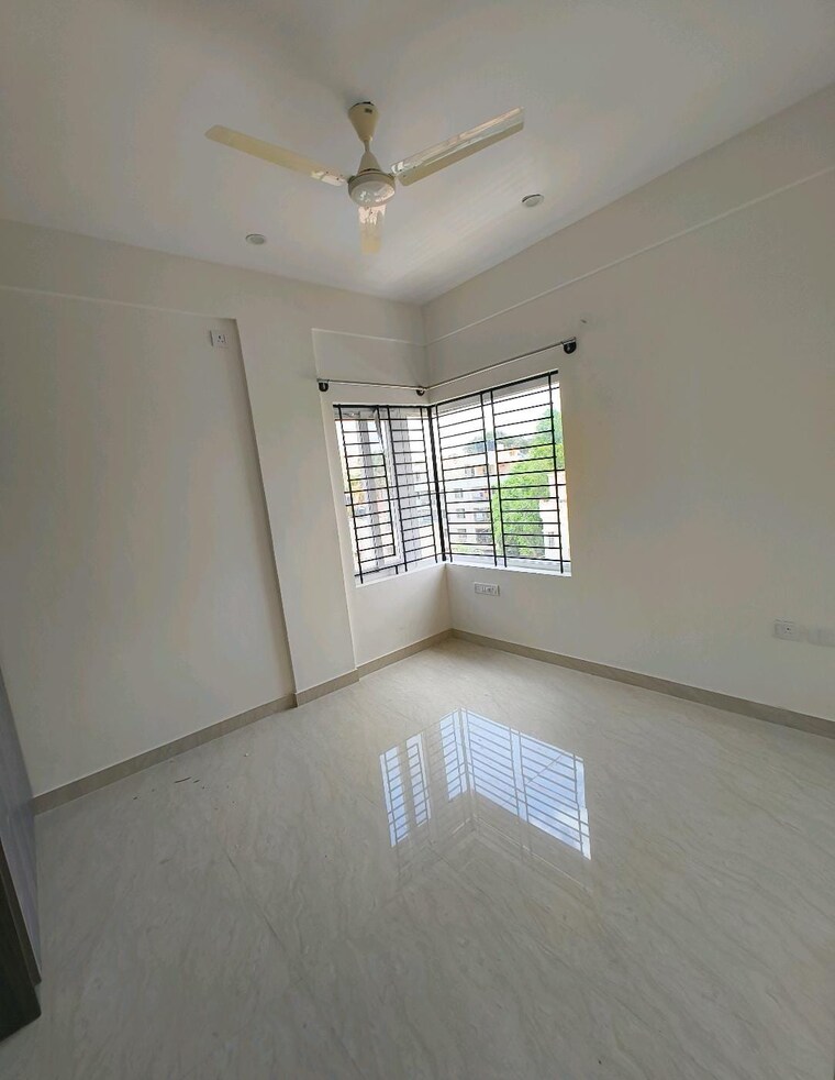 Room, dsr-divine 1 Bedroom 700 Sq.Ft. Builder Floor In New Thippasandra Bangalore 9551737