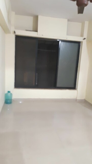 Room in 1 RK Apartment at Thane West – for Rent