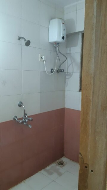 Bathroom in 1 RK Apartment at Thane West – for Rent
