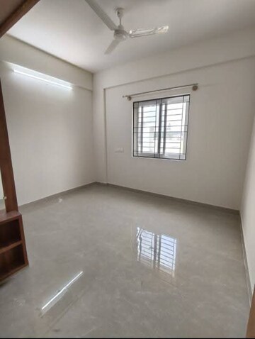 Room in 2 BHK Builder Floor at Dwaraka Apartments Indiranagar, Indiranagar – for Rent