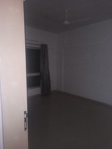 Room in 3 BHK Penthouse at Kolte Patil 24K Glitterati, Pimple Nilakh – for Rent