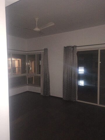 Room in 4 BHK Apartment at Kolte Patil 24K Glitterati, Pimple Nilakh – for Rent