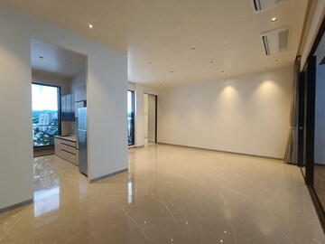 Room in 4 BHK Apartment at Akshar One Akshar, Sanpada – for Rent