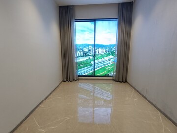 Room in 4 BHK Apartment at Akshar One Akshar, Sanpada – for Rent