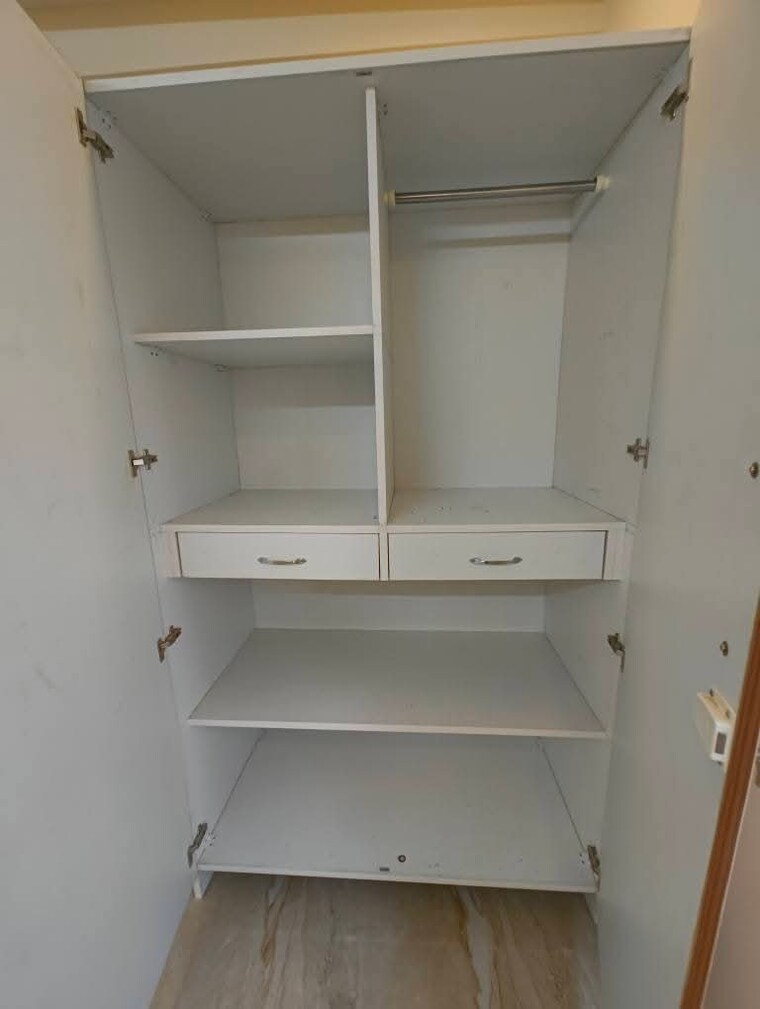 Bathroom, prestige-pine-wood 2 Bedroom 1300 Sq.Ft. Apartment In Koramangala Bangalore 9551790