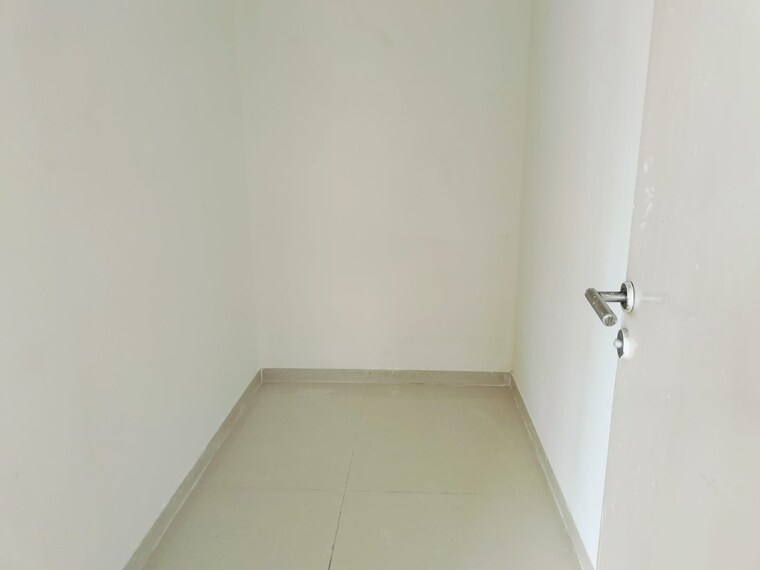 Room, hiranandani-estate-flamingo 2.5 Bedroom 850 Sq.Ft. Apartment In Ghodbunder Road Thane 9551799