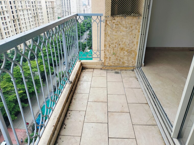 Balcony, hiranandani-estate-flamingo 2.5 Bedroom 850 Sq.Ft. Apartment In Ghodbunder Road Thane 9551799