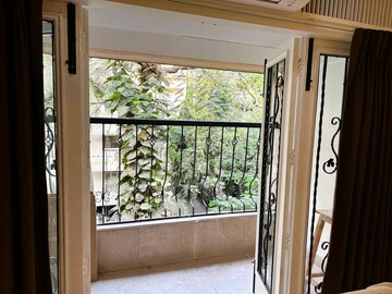 Balcony in 4 BHK Apartment at Santacruz West – for Rent