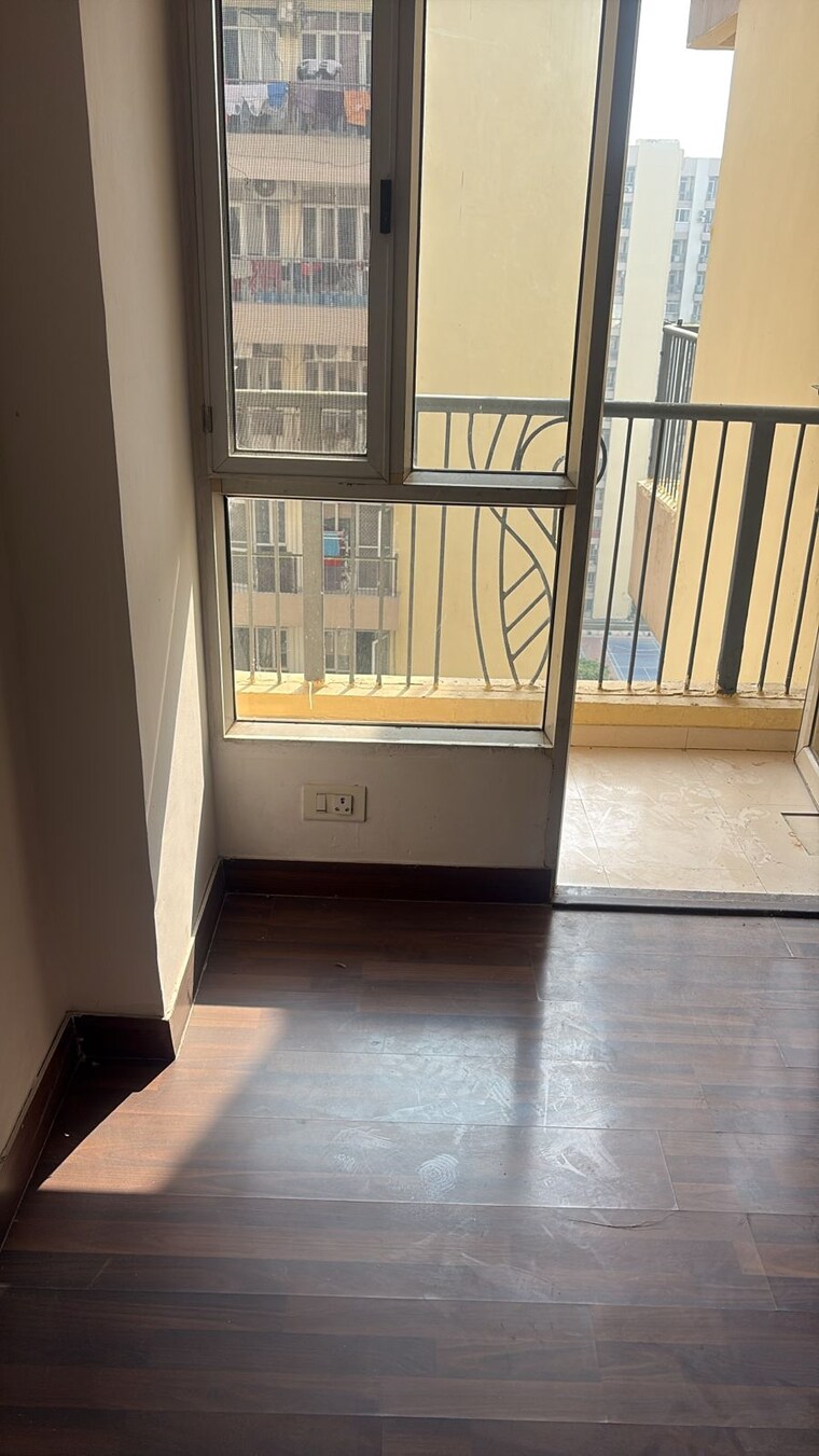 Balcony, amrapali-leisure-valley 3 Bedroom 1825 Sq.Ft. Villa In Tech Zone 4 Greater Noida Greater Noida 9551813