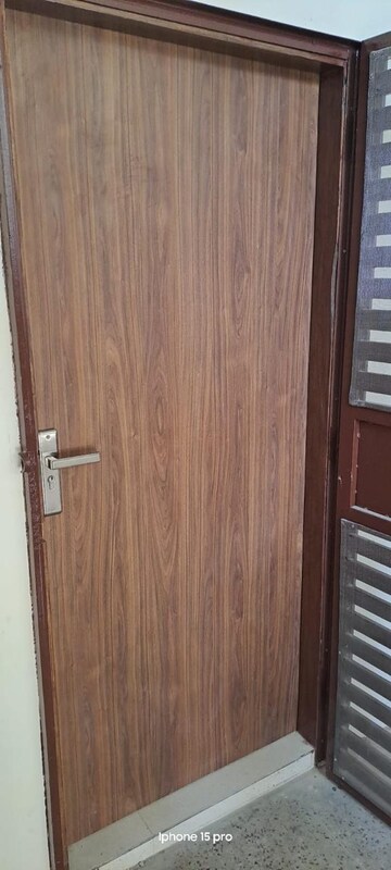 Furnished Amenities in Studio Apartment at AWHO Brahmaputra Apartments, Sector 29 – for Rent