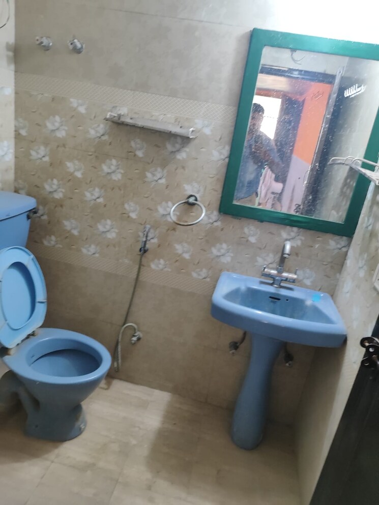 undefined, awho-brahmaputra-apartments Studio 400 Sq.Ft. Apartment In Sector 29 Noida 9551840