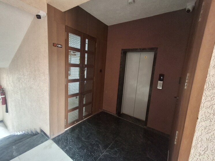 Room, adajan 3 Bedroom 1800 Sq.Ft. Apartment In Adajan Surat 9551846