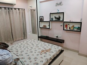 Bedroom in 2 BHK Apartment at Topsia – for Rent