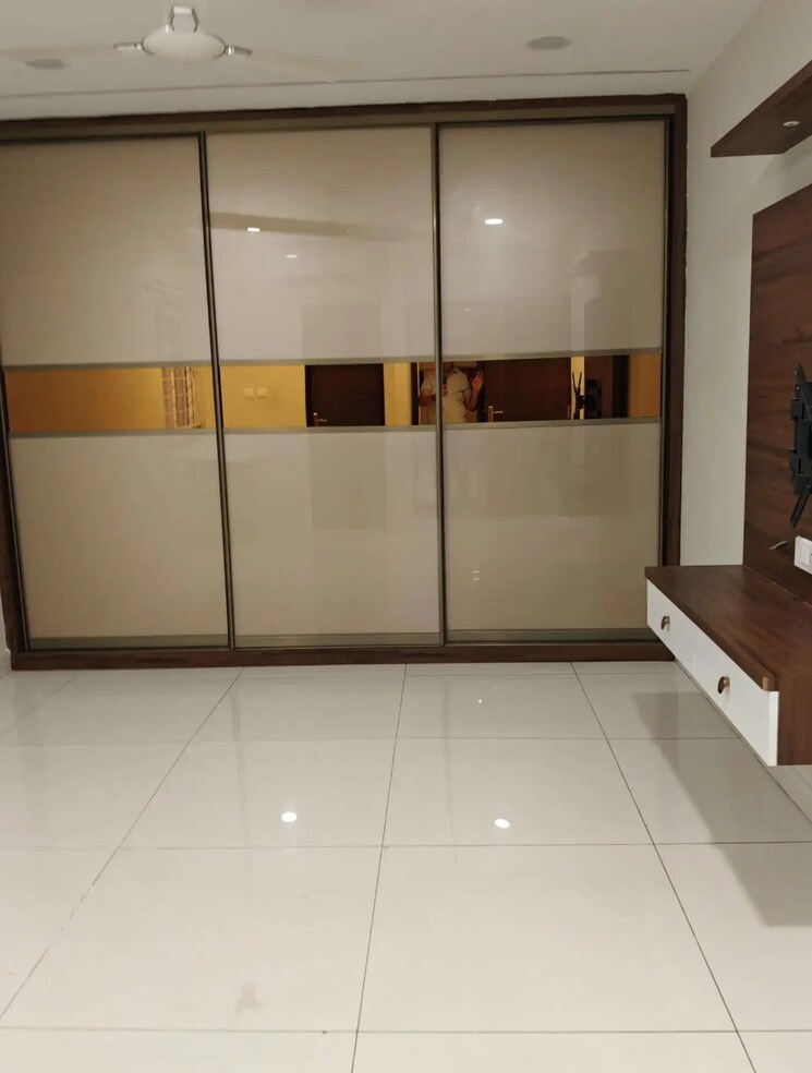Bathroom, my-home-krishe 3 Bedroom 1835 Sq.Ft. Apartment In Financial District Hyderabad 9551864