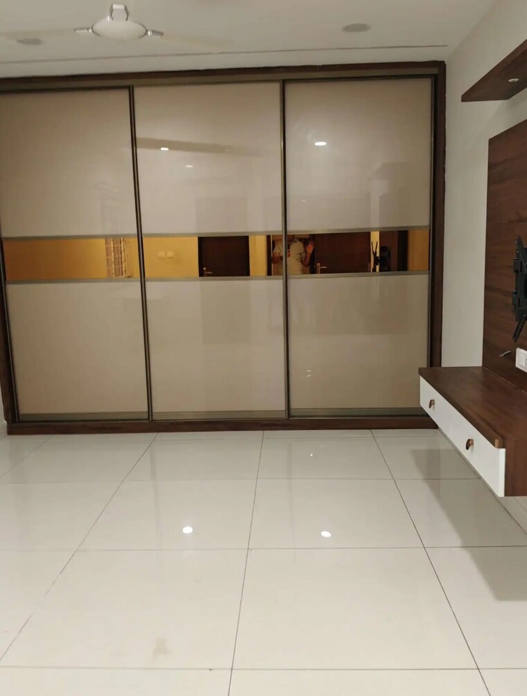 Bathroom, my-home-krishe 3 Bedroom 1835 Sq.Ft. Apartment In Financial District Hyderabad 9551864