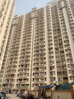 1 BHK Apartment For Sale in Vinay Nagar CHS
