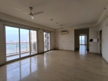 Room in 3 BHK Apartment at Conscient Heritage Max, Sector 102 – for Rent