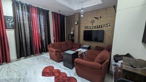 Living Room in 2 BHK Builder Floor at Sector 52 – for Rent