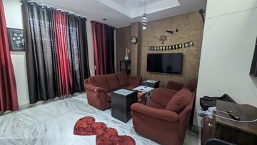 Living Room in 2 BHK Builder Floor at Sector 52 – for Rent
