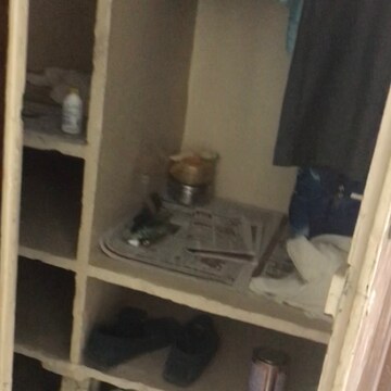 Bedroom in 2 BHK Builder Floor at Lajpat Nagar I – for Rent