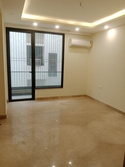 4 BHK + Servant Room Apartment For Sale in Eros Wembley Estate