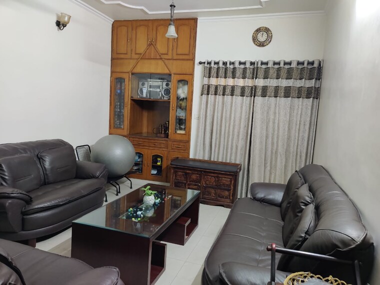 Living Room, gazipur 2 Bedroom 1000 Sq.Ft. Apartment In Gazipur Delhi 9551934