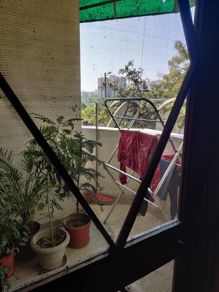 Balcony, gazipur 2 Bedroom 1000 Sq.Ft. Apartment In Gazipur Delhi 9551934