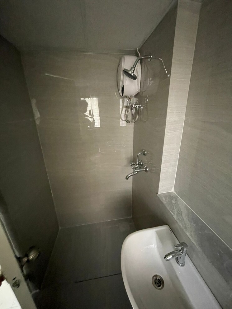 Bathroom, mutha-sai-nirvana 3 Bedroom 1325 Sq.Ft. Apartment In Shahad Thane 9551943