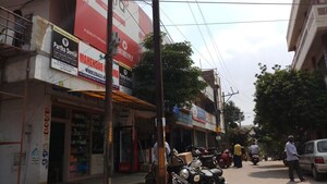  Shop – Exterior View View at Neredment - for Sale