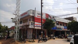  Shop – Exterior View View at Neredment - for Sale