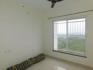Room in 2.5 BHK Apartment at Kolte Patil Life Republic, Hinjewadi – for Rent