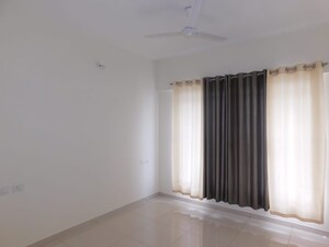 Room in 2.5 BHK Apartment at Kolte Patil Life Republic, Hinjewadi – for Rent