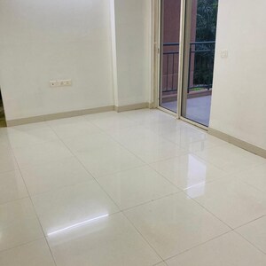 Room in 2.5 BHK Apartment at Godrej Aria, Sector 79 – for Sale