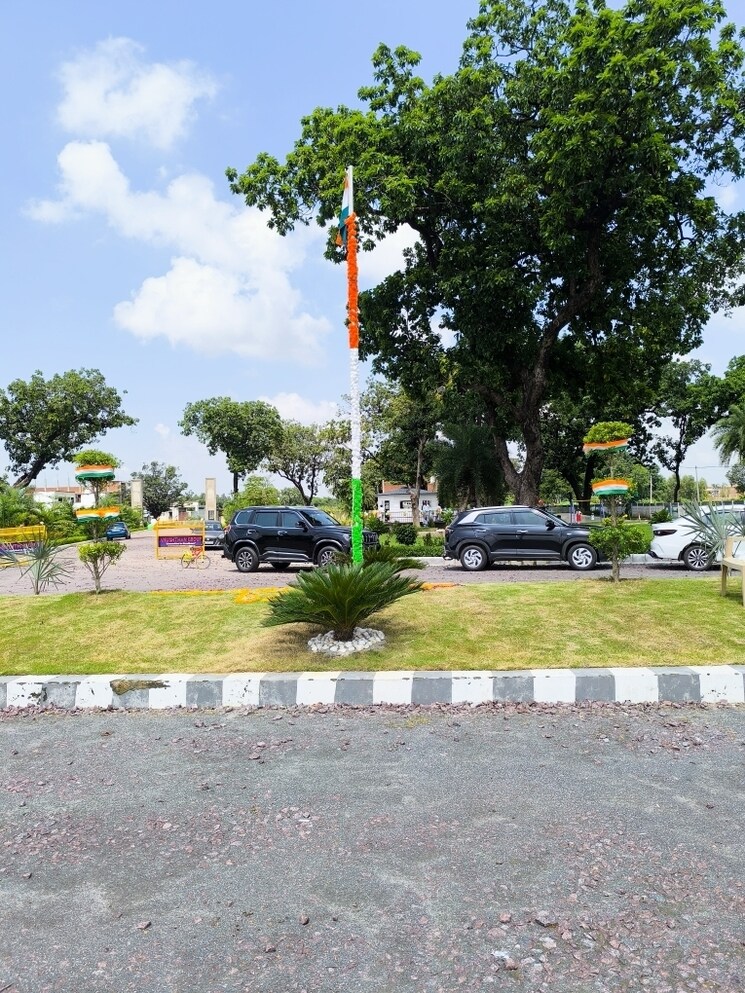 Garden, raebareli road  1500 Sq.Ft. Plot In Raebareli Road Lucknow 9552026