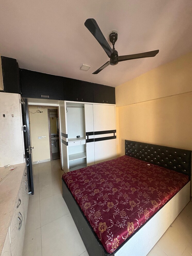 Bedroom, kanakia-spaces-niharika 2 Bedroom 800 Sq.Ft. Apartment In Manpada Thane 9552037