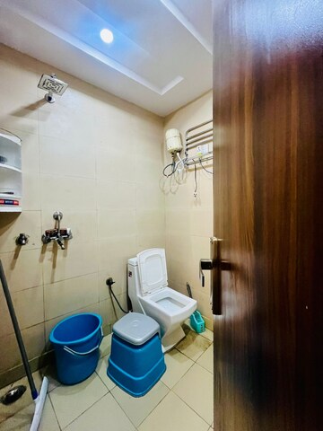 Bathroom in 1 BHK Builder Floor at Dwarka – for Rent