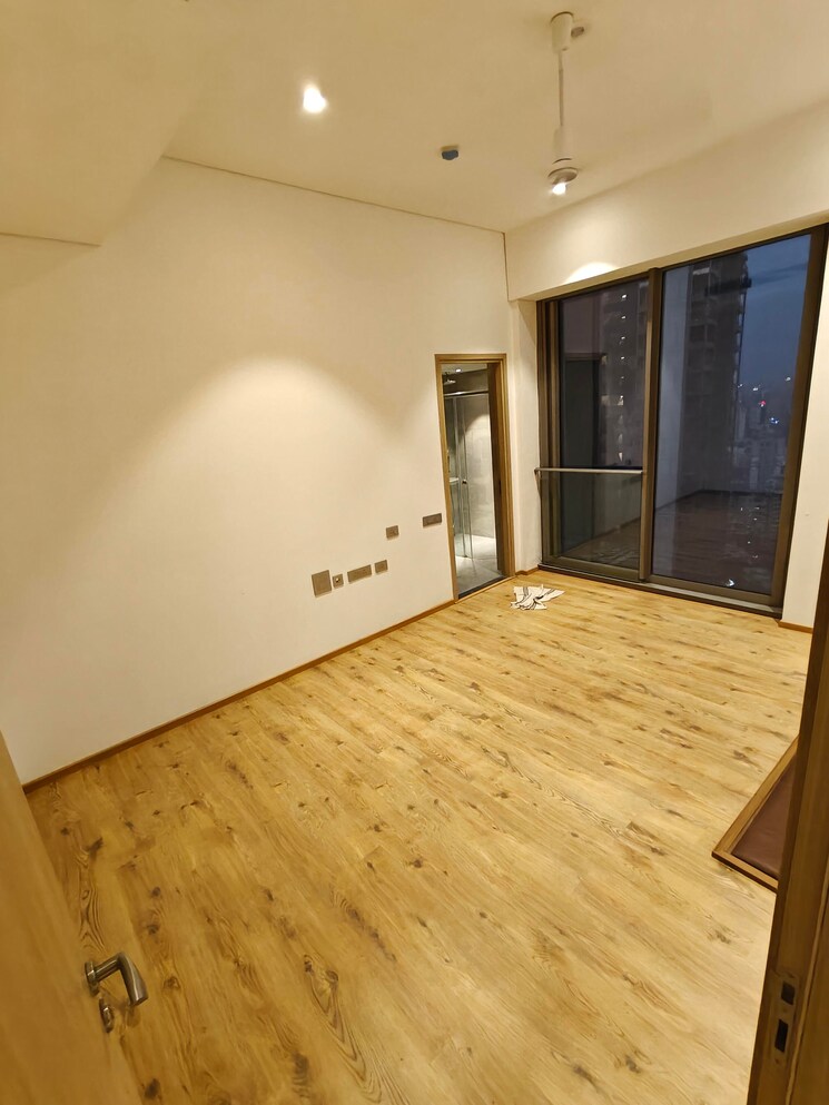 Cover Image, rustomjee-crown 4 Bedroom 2289 Sq.Ft. Apartment In Prabhadevi Mumbai 9552011