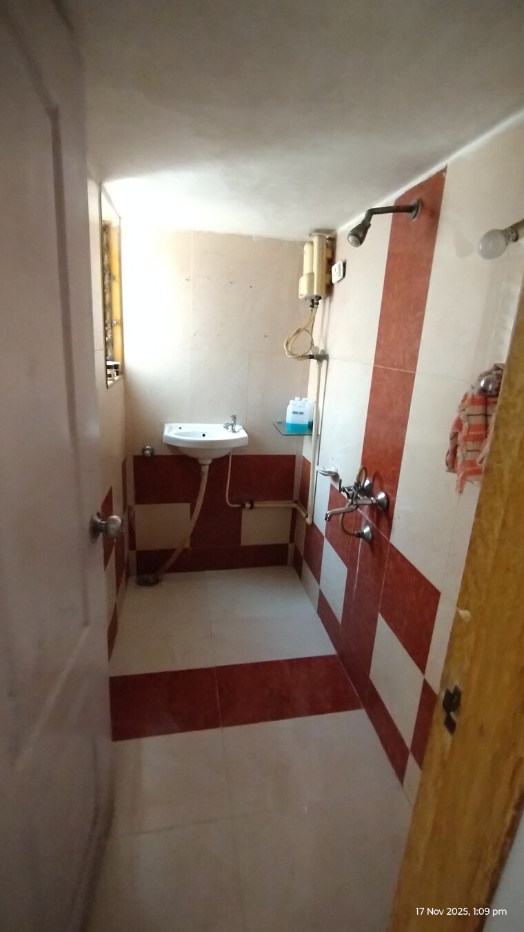 undefined, kandivali west 1 Bedroom 550 Sq.Ft. Apartment In Kandivali West Mumbai 9552069