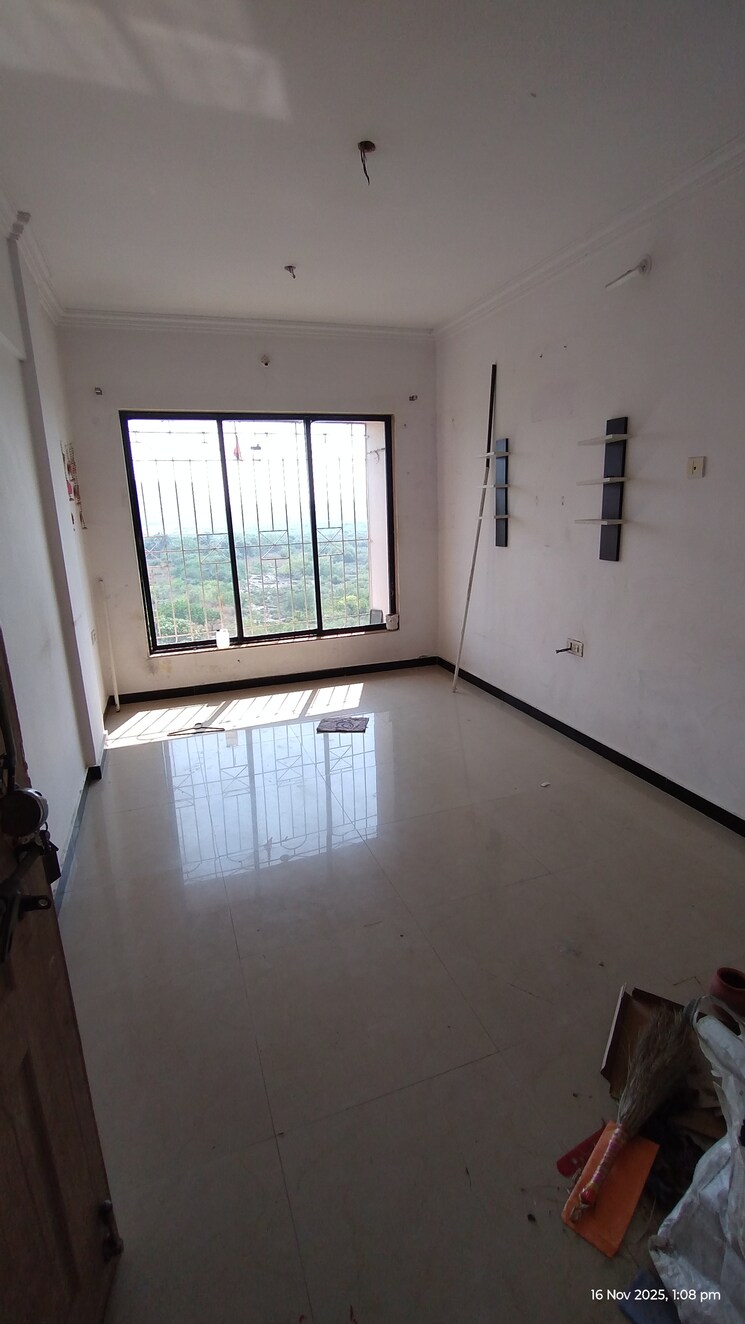 Living Room, kandivali west 1 Bedroom 550 Sq.Ft. Apartment In Kandivali West Mumbai 9552069