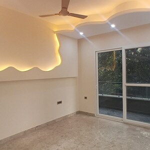 Room in 2 BHK Builder Floor at Lajpat Nagar – for Rent