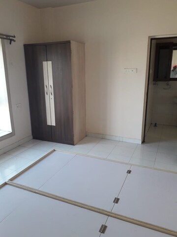 Bedroom in 3 BHK Apartment at Kothrud – for Rent