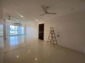 Room in 3 BHK Apartment at Snehal Apartment Bandra West, Pali Hill – for Rent