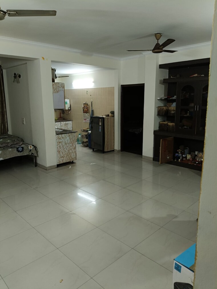 Living Room, ambala highway 3 Bedroom 200 Sq.Yd. Apartment In Ambala Highway Zirakpur 9552079