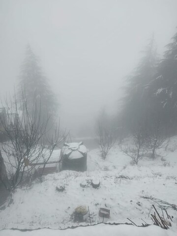 Master Bedroom in 6+ BHK Villa at Old Manali – for Sale