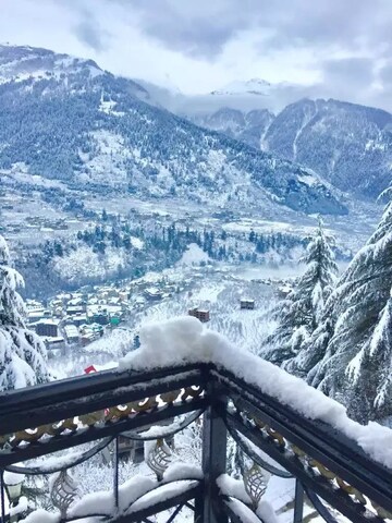 6+ BHK Villa For Sale in Old Manali