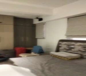 Bedroom in 3 BHK Apartment at Matunga East – for Rent