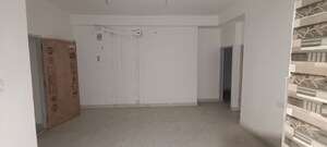 Room in 2 BHK Apartment at Rajarhat Chowmatha – for Sale