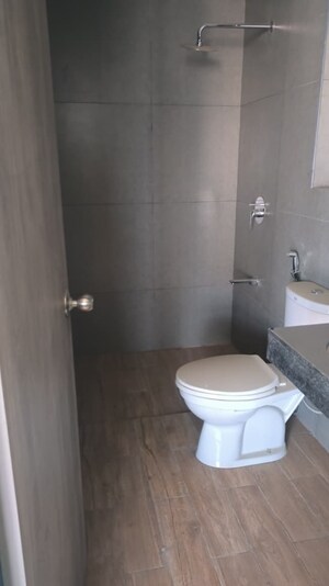Bathroom in 2 BHK Apartment at Kalpataru Paramount, Kapur Bawdi – for Sale