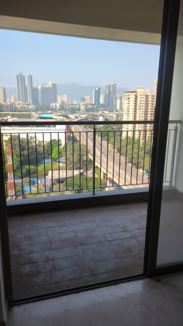 Balcony, kalpataru-paramount 2 Bedroom 711 Sq.Ft. Apartment In Kapur Bawdi Thane 9552196
